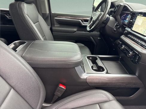 Used 2025 Chevrolet Silverado 2500 LTZ w/ Trail Boss Package image 42