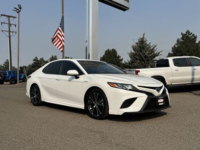 Used 2020 Toyota Camry SE w/ Protection Package (Q2)