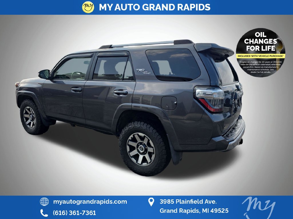 Used 2017 Toyota 4Runner TRD Off-Road Premium AWD/4WD image 5