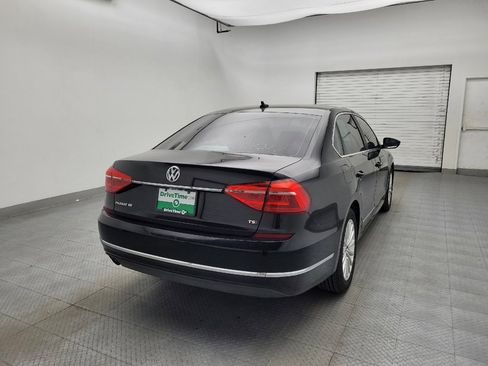 Used 2016 Volkswagen Passat 1.8T SE image 7