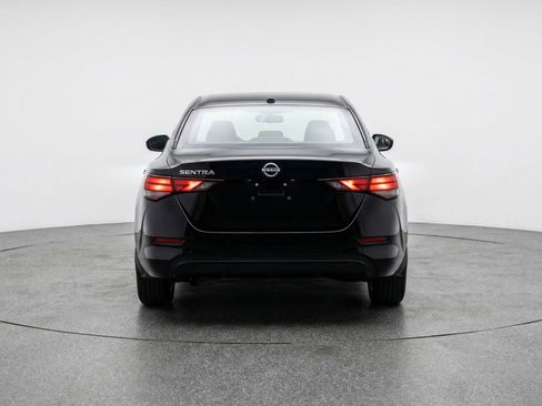 Used 2025 Nissan Sentra S image 7