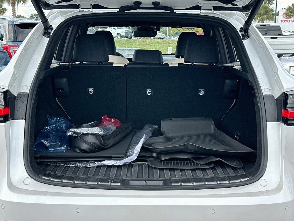 Used 2024 Lexus NX 250 FWD w/ Towing Package (2000 Lbs) image 25