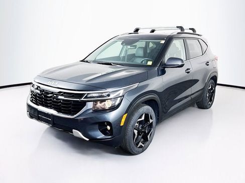 Certified 2024 Kia Seltos EX AWD/4WD image 2