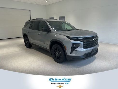 New 2026 Chevrolet Traverse LT w/ Midnight/Sport Edition image 1