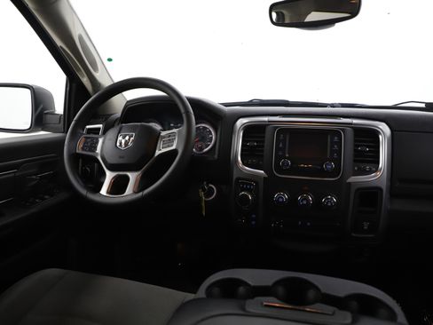 Used 2022 RAM 1500 Classic SLT w/ Protection Group AWD/4WD image 14