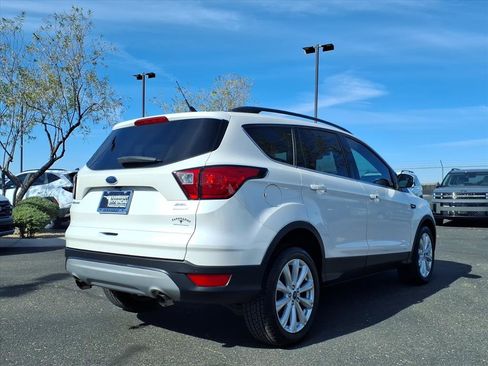 Used 2019 Ford Escape SEL image 6