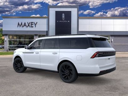 New 2026 Lincoln Navigator L Reserve w/ Jet Appearance Package