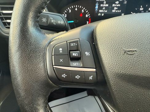 Used 2020 Ford Escape SEL image 12