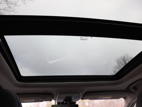 Used 2017 Volvo XC60 T5 Inscription w/ Preferred Option Package image 40