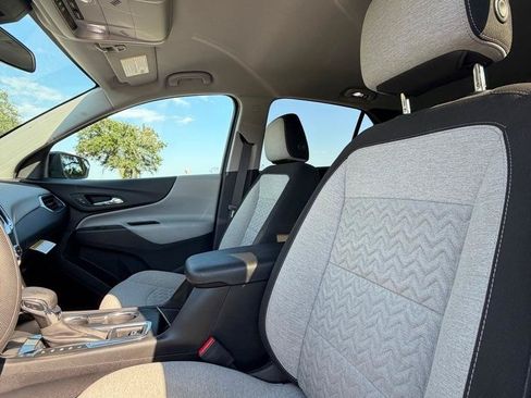 Used 2023 Chevrolet Equinox LS w/ LS Convenience Package FWD image 10