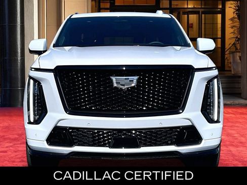 Used 2026 Cadillac Escalade ESV V w/ LPO, ONYX Package AWD/4WD image 3