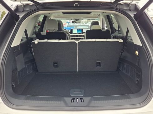 New 2026 Lincoln Aviator Reserve image 11