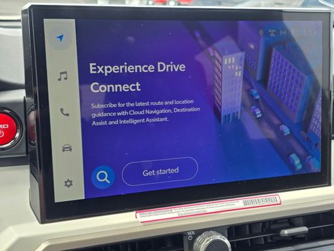 Used 2024 Toyota Tacoma TRD Off-Road image 33