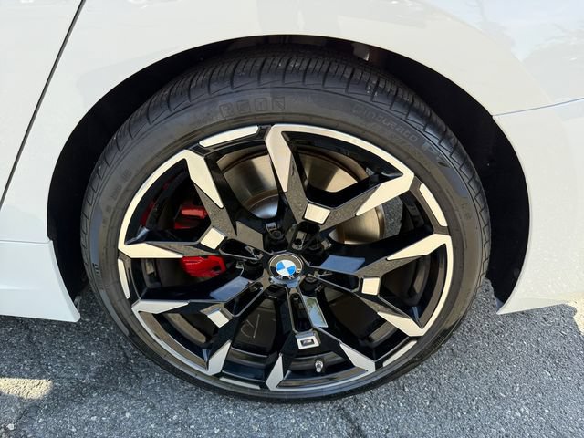 Certified 2026 BMW 330i xDrive Sedan w/ M Sport Package AWD/4WD image 22