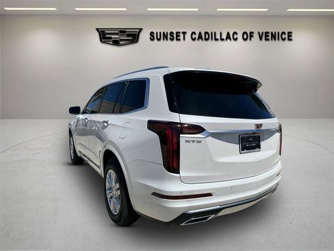 New 2025 Cadillac XT6 Luxury image 5