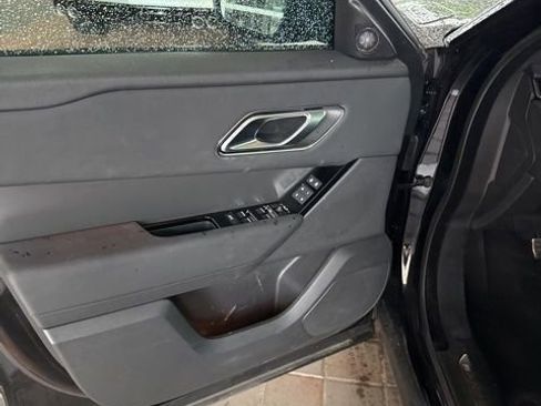 Used 2025 Land Rover Range Rover Velar Dynamic SE image 16