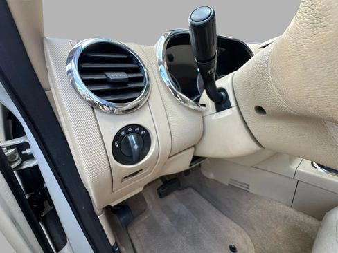Used 2006 Ford Explorer Limited RWD image 19