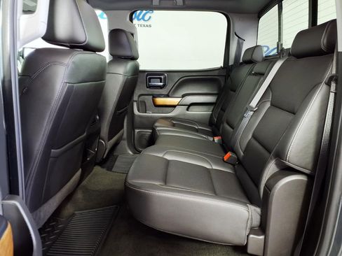 Used 2018 Chevrolet Silverado 1500 LTZ w/ Texas Edition RWD image 9