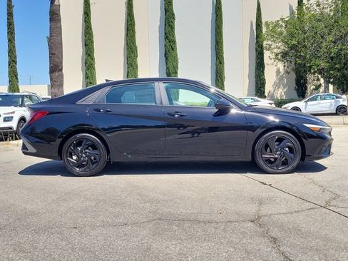 New 2026 Hyundai Elantra SEL Sport FWD image 31