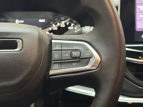 Used 2024 Jeep Compass Trailhawk AWD/4WD image 20