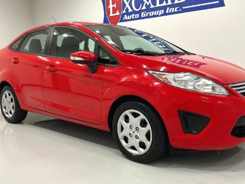 Used 2013 Ford Fiesta SE FWD image 11