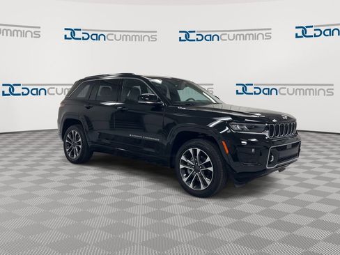 New 2025 Jeep Grand Cherokee Overland w/ Adv Protech Group III image 2