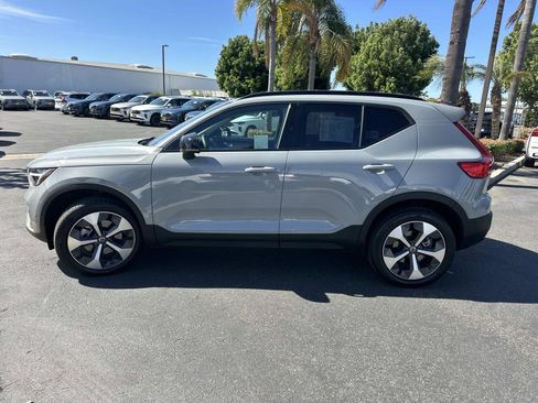Certified 2026 Volvo XC40 B5 Plus w/ Protection Package Premier image 7