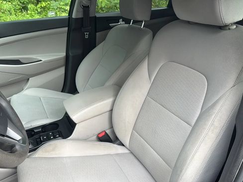 Used 2019 Hyundai Tucson SE AWD/4WD image 17