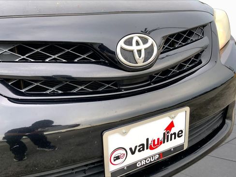 Used 2012 Toyota Corolla LE FWD image 28