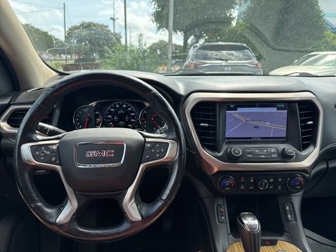 Used 2018 GMC Acadia Denali w/ Technology Package image 25