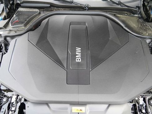 New 2026 BMW i5 eDrive40 w/ M Sport Package image 19