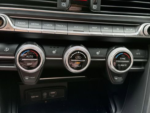 Used 2021 Genesis G70 2.0T w/ Elite Package image 19