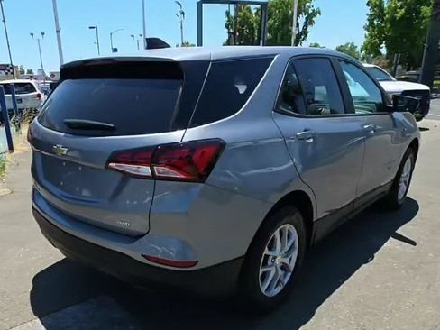 Used 2023 Chevrolet Equinox LS w/ LS Convenience Package AWD/4WD image 29