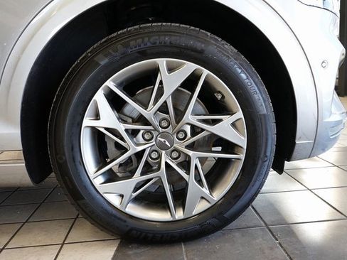 Used 2022 Genesis GV70 2.5T w/ Advanced Package image 59