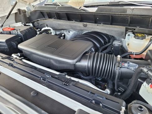 Used 2023 Chevrolet Silverado 1500 RST w/ Redline Edition AWD/4WD image 15