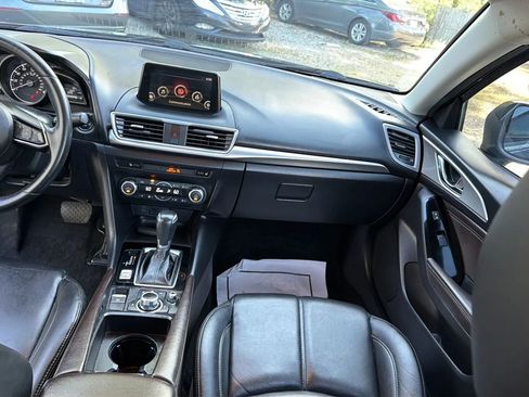 Used 2018 MAZDA MAZDA3 Touring image 35