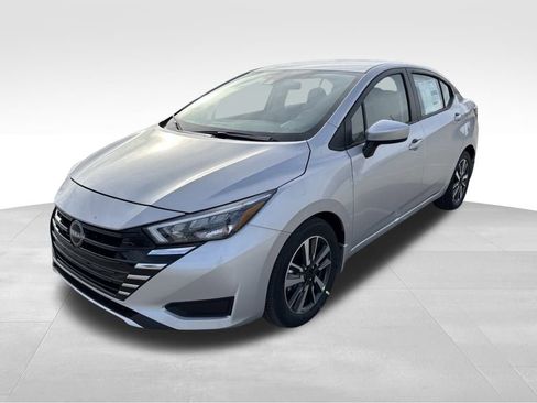 Used 2025 Nissan Versa SV w/ Trunk Package image 6