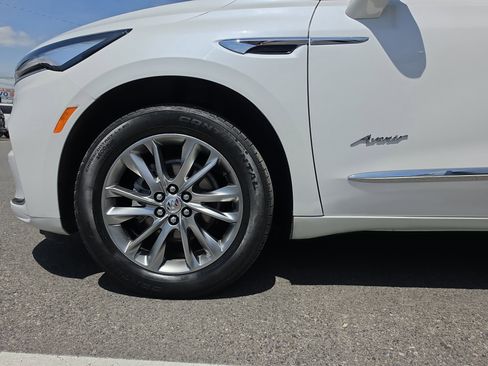 Used 2023 Buick Enclave Avenir AWD/4WD image 11