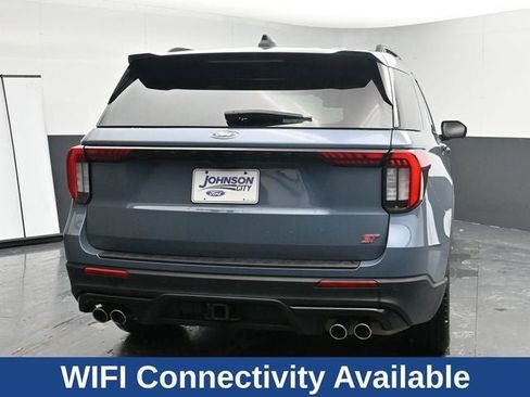 Used 2025 Ford Explorer ST image 11