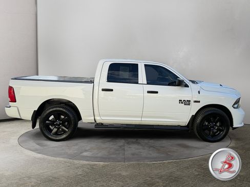 Used 2019 RAM 1500 Express w/ Wheel & Sound Group AWD/4WD image 8