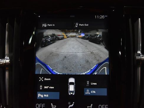 Used 2017 Volvo S90 T6 Momentum w/ Vision Package image 31