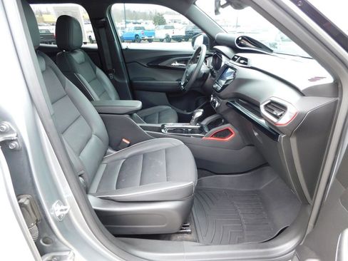 Used 2023 Chevrolet TrailBlazer RS w/ Convenience Package image 17