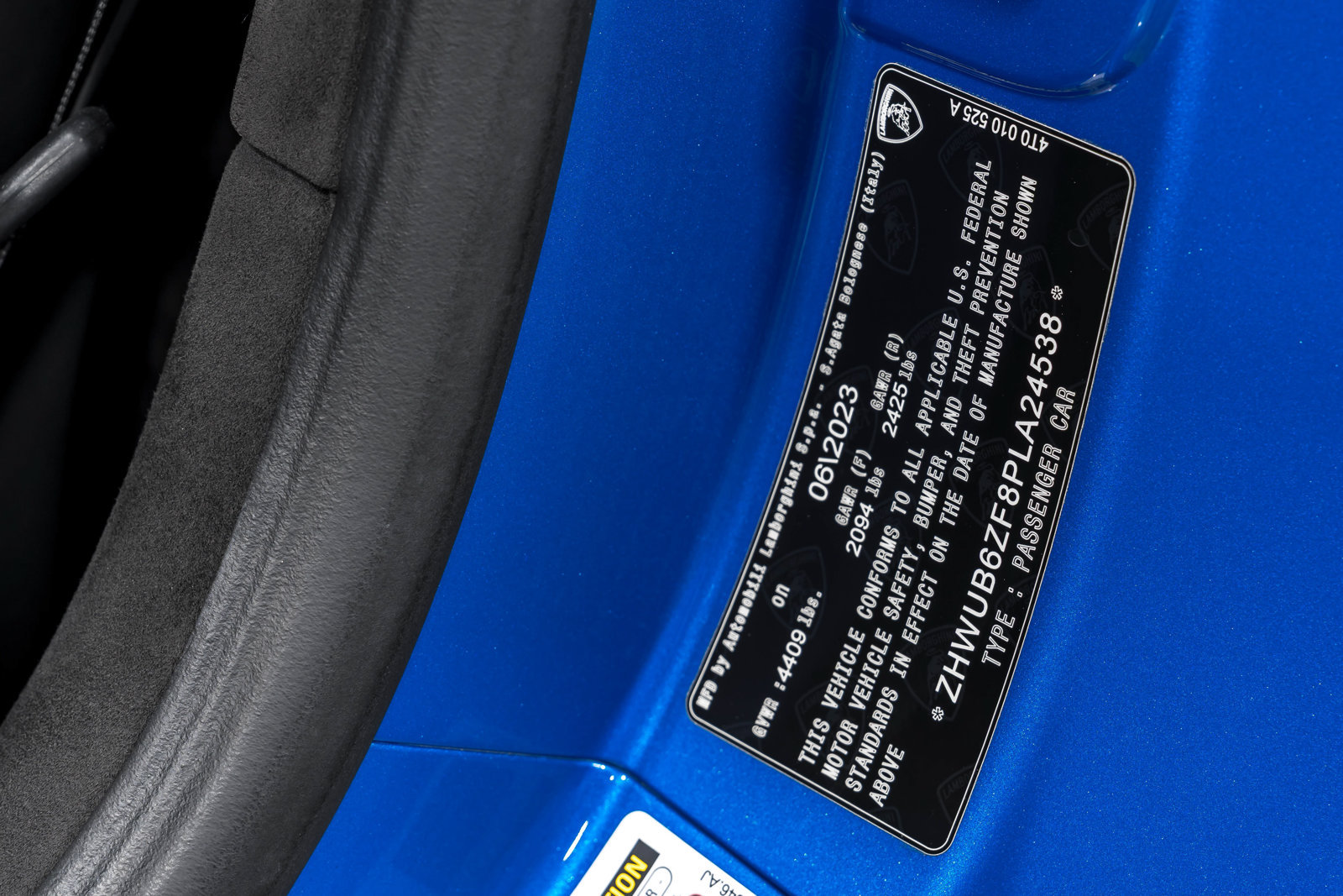Used 2023 Lamborghini Huracan Tecnica RWD image 11
