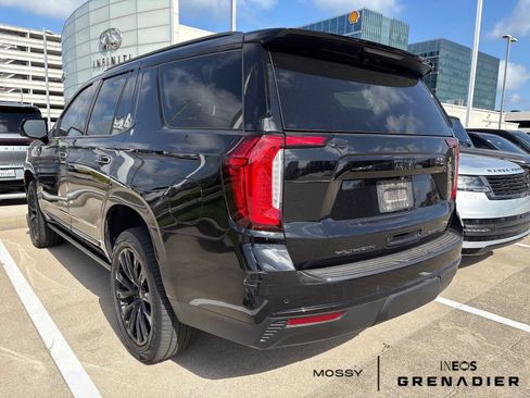 Used 2022 GMC Yukon Denali RWD image 4