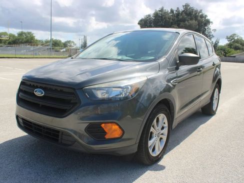 Used 2018 Ford Escape S FWD image 2