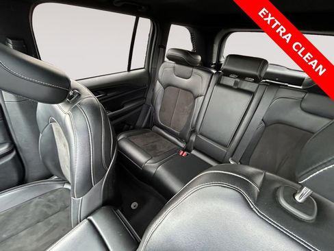 Used 2023 Jeep Grand Cherokee Altitude image 13