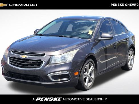 Used 2015 Chevrolet Cruze LT FWD image 1