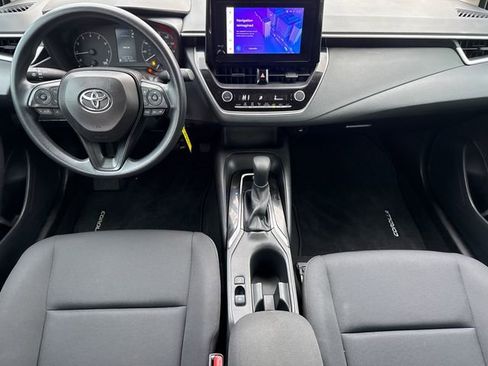 Used 2025 Toyota Corolla LE FWD image 10