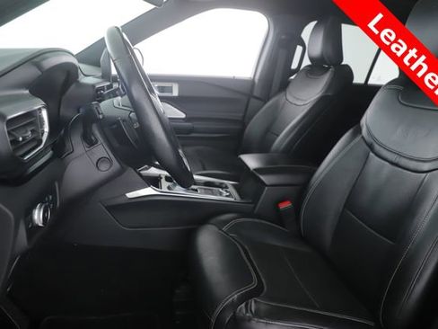 Used 2020 Ford Explorer ST w/ ST Street Pack image 16