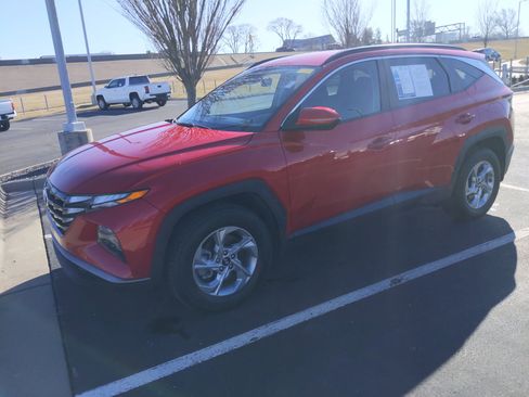 Used 2023 Hyundai Tucson SEL image 3